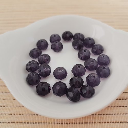 23 perles en verre à facette 8 x 6 mm violet