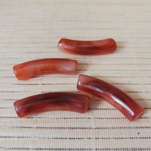 Perles tubes incurvé acrylique x 4 marron marbré