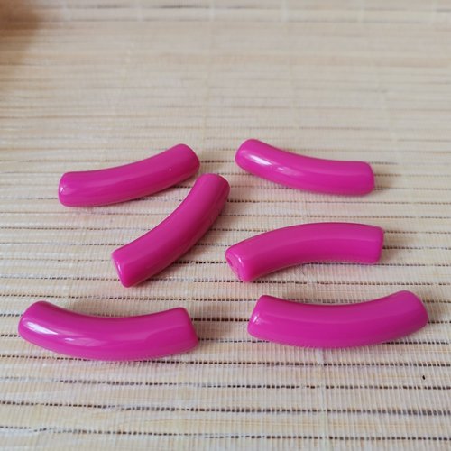 Perles tubes incurvé acrylique x 7 fuchsia