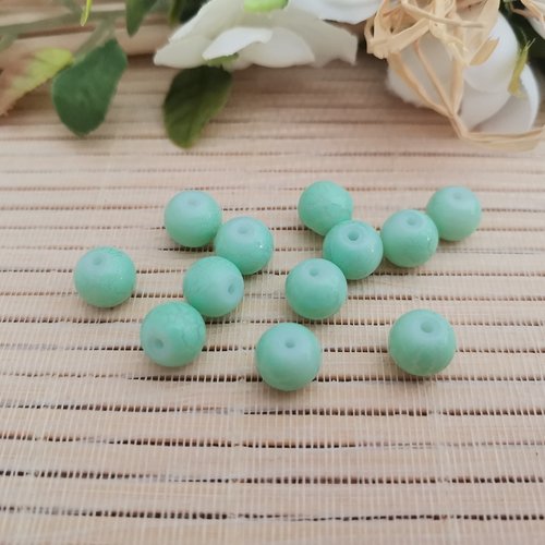 20 perles en verre ronde 8 mm vert pale effet fissuré