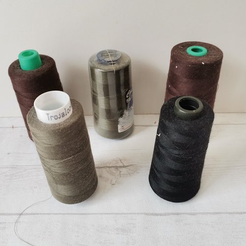 Lot de 5 grosses bobines de fil entre 2 500 et 5 000 m