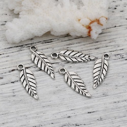 5 breloques feuille argent mat