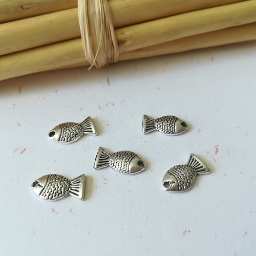10 breloques métal poisson argenté