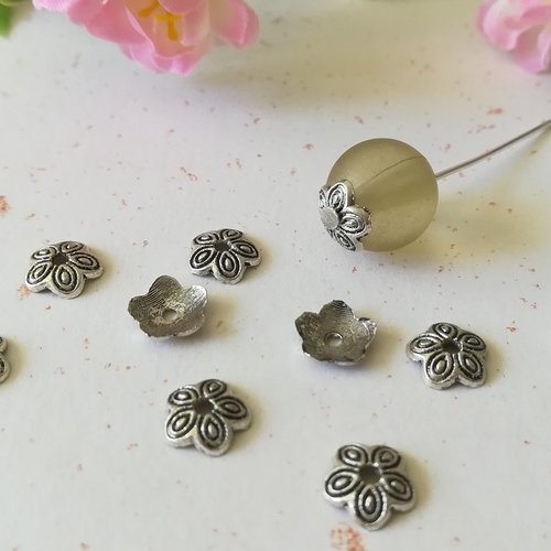 50 coupelles fleur 8 mm argent antique
