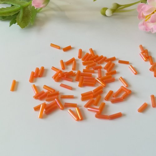 Rocailles tubes 6 mm orange à reflets x 10 gr (environ 300 perles )