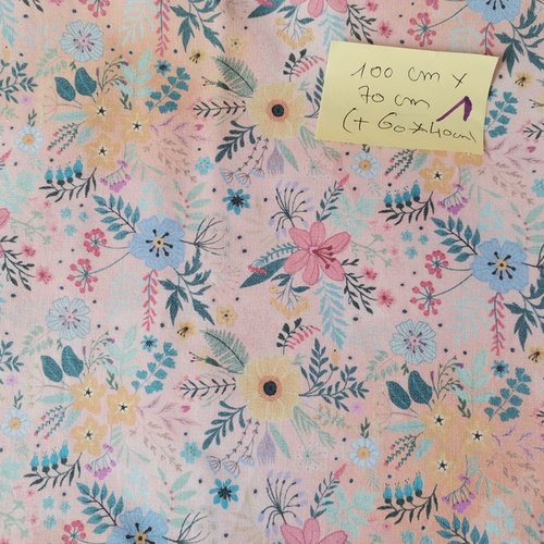 Tissu coton fleurs 100 x 70 cm