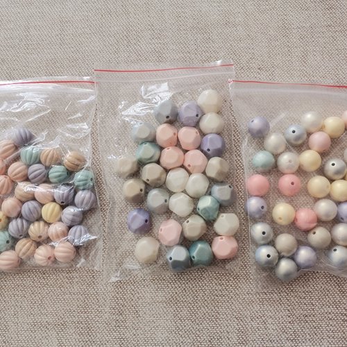 Lot de perles acryliques ton pastel