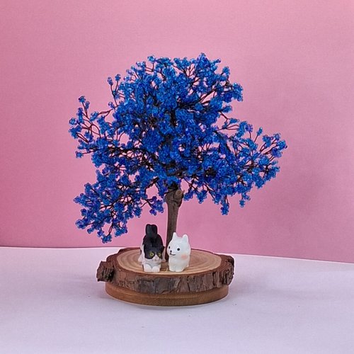Arbre décoratif bleu en perles – sculpture artisanale sur socle bois – pièce unique fait main