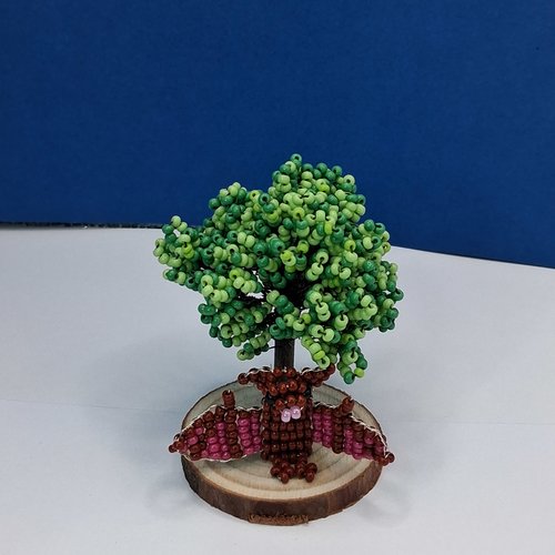 Chauve-souris marron et rose sous son arbre en perles / décoration intérieure / pièce unique