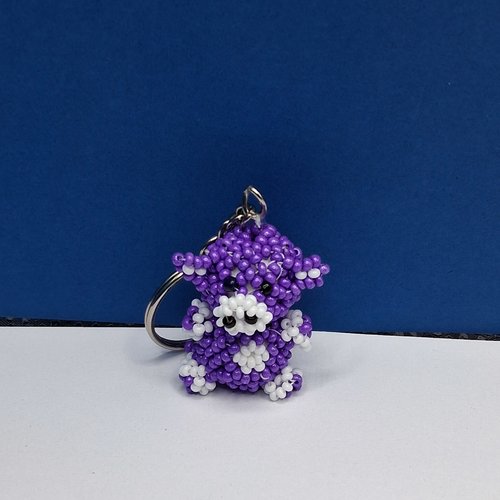 Porte-clés vache violette en perles
