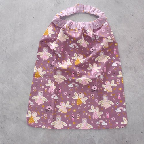 Dans son sac d'écolier