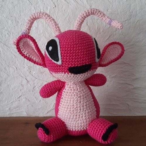 Peluche ou doudou mon amie extraterrestre stitchette amigurumi 19 cm