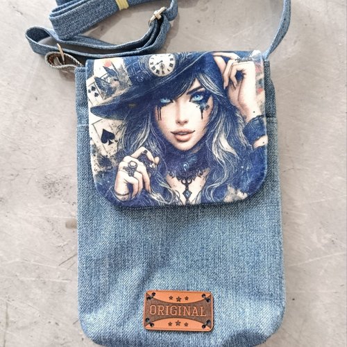 Pochette téléphone ou smartphone "dark alice" en jean recyclé avec bandoulière réglable
