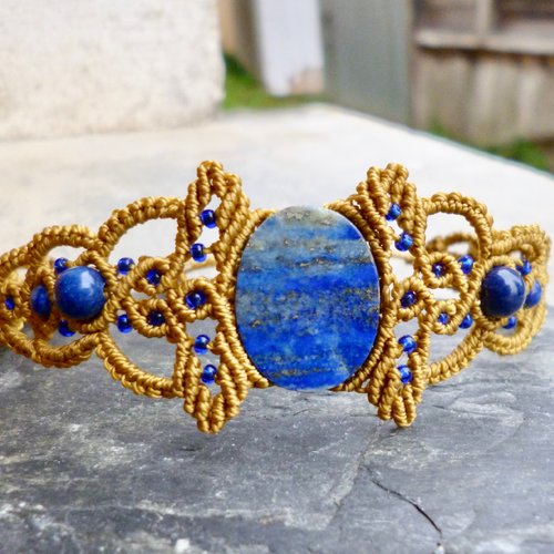Bracelet macramé feuilles et lapis lazuli