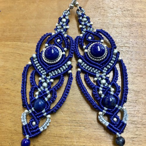 Boucles d'oreilles macramé et lapis lazuli