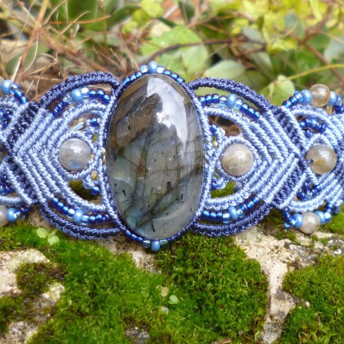 Bracelet macramé bicolore et labradorite bleue