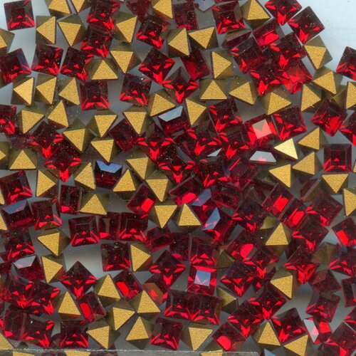 4401 4 S *** 20 strass Swarovski vintage carrés réf 4401 4mm SIAM