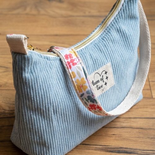 Sac bandoulière en velours côtelé bleu ciel personnalisé – sac femme artisanal - création fait main