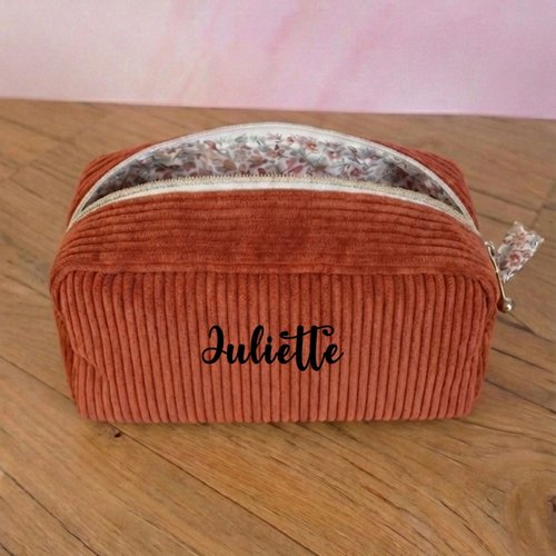 Trousse de toilette terracotta personnalisée au prénom en velours côtelé