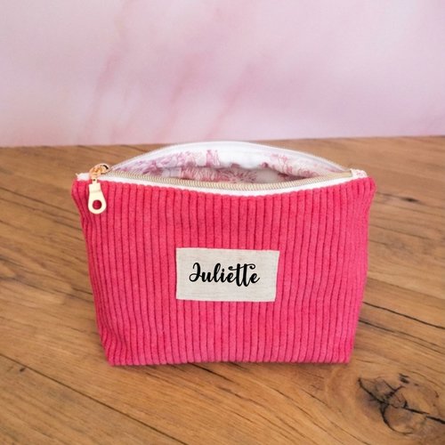 Trousse zippée framboise personnalisée en velours côtelé