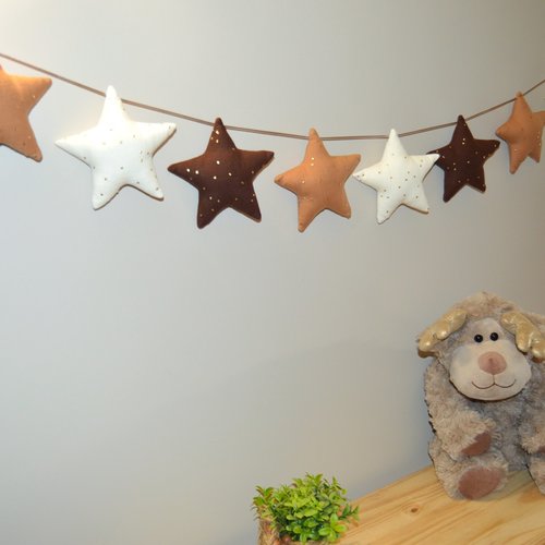 Guirlande de 6 étoiles en tissu, camel marron, double gaze de coton à pois doré, décoration chambre bébé, cadeau de naissance prince