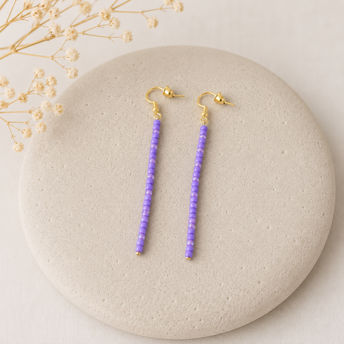 Boucles d’oreilles pendantes violettes