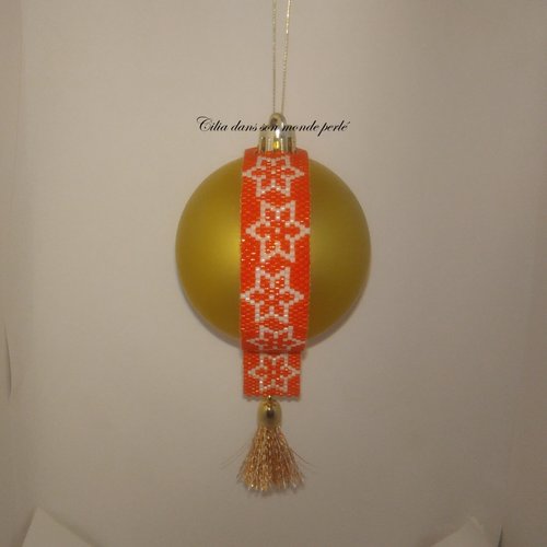 Vendue - réservée - décoration de noël - boule décorée de perles de rocaille tissées