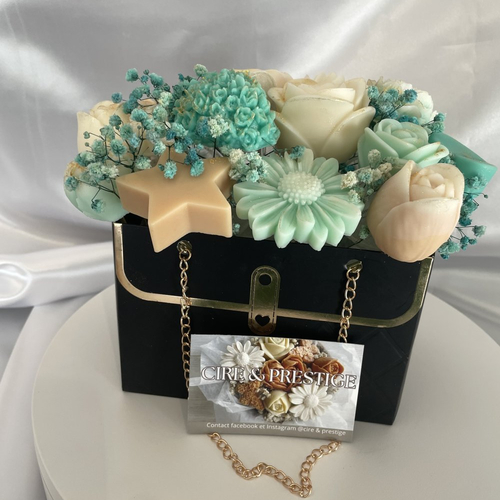 Bouquet parfumé turquoise et ivoire