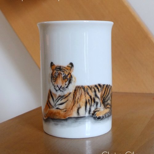 Tigre peint à la main sur mug en porcelaine