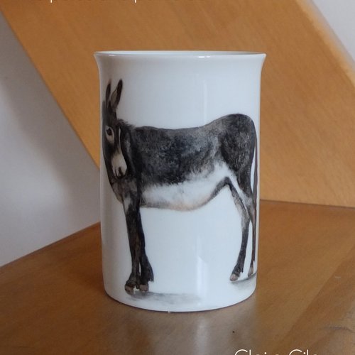 Mulet peint à la main sur mug en porcelaine