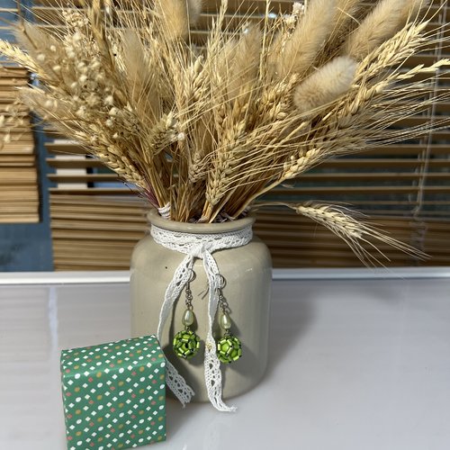 Boucles d'oreilles réalisées avec des capsules de café