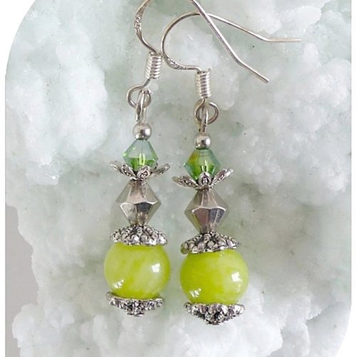 Boucles d'oreilles pierres naturelles agates vertes teintées et cristal swarovski