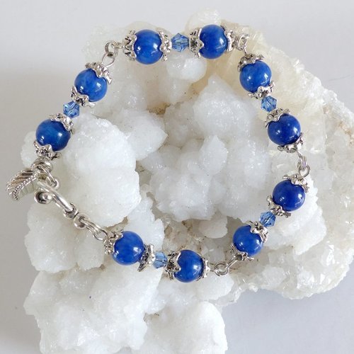 Bracelet cristal swarovski et pierres bleues . fermoir toggle.