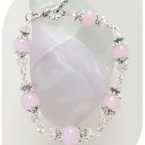 Bracelet pierres quartz teinté et cristal swarovski rose . fermoir toggle.
