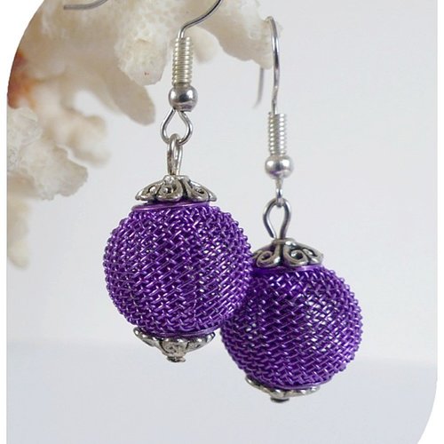 Boucles d'oreilles perles violettes filet métal , crochets argentés