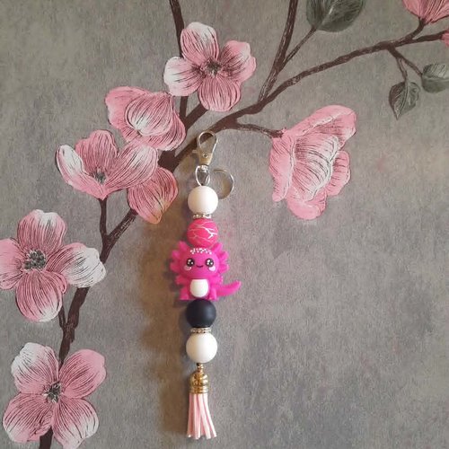 Porte clé fait main  avec petit axolotl