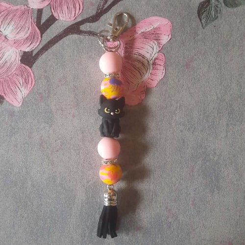 Porte clé fait main avec petit chat noir