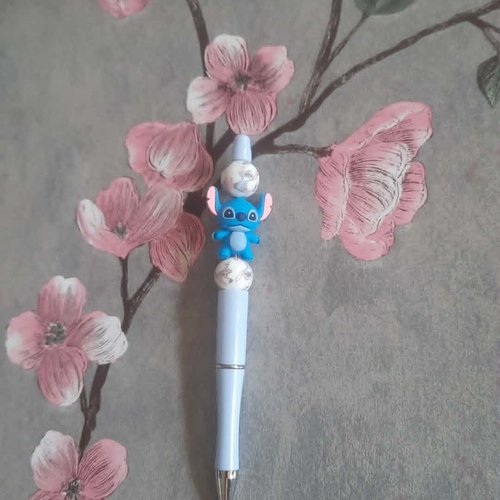 Stylo encre noire avec perles stitch