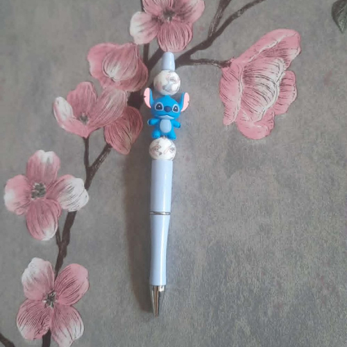 Stylo rétractable avec stitch