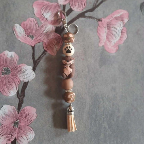 Porte clé fait main  avec petite loutre