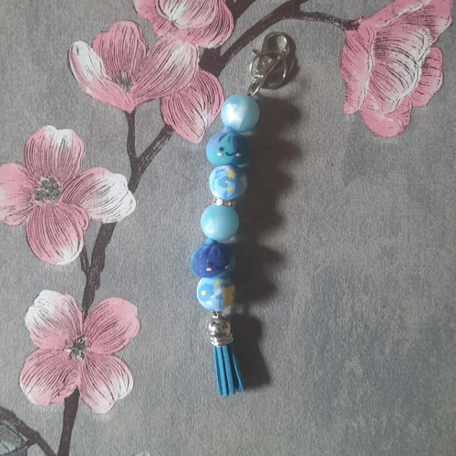 Porte clé fait main en perles avec squishy violet