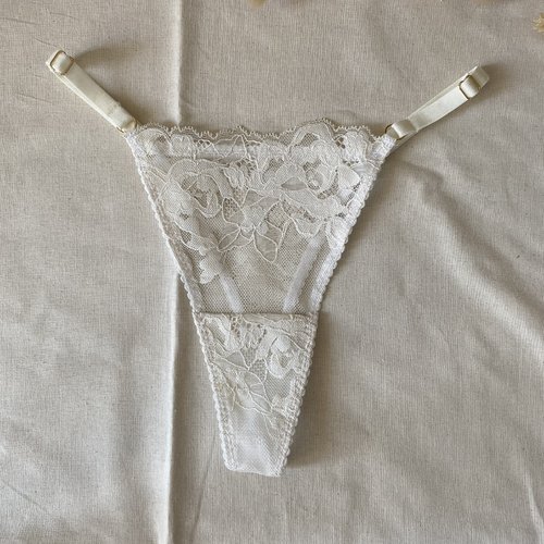 Tanga en dentelle