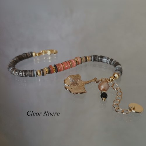 Bracelet perles nacre pour femme bijoux fantaisie avec breloque ginkgo bijoux chic réglable pendentif feuille de ginkgo