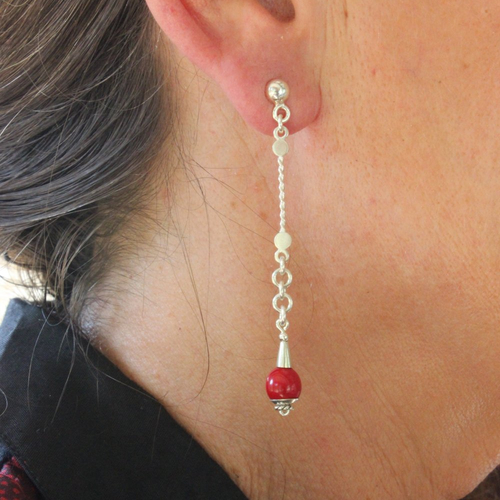 Longue boucle d'oreille argent perle rouge fait main, boucle oreille ethnique