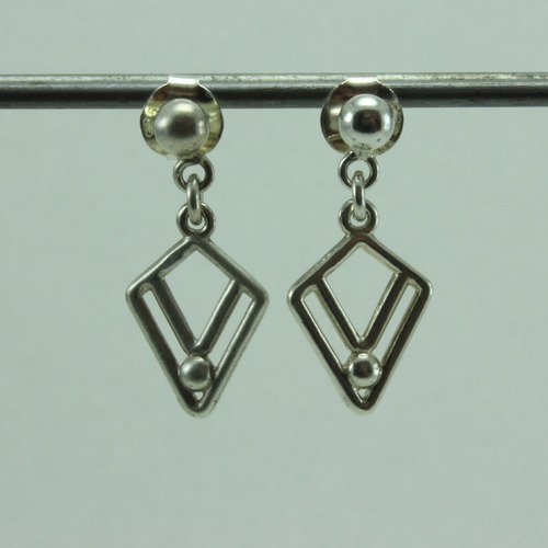 Clou oreille argent forme géométrique triangle
