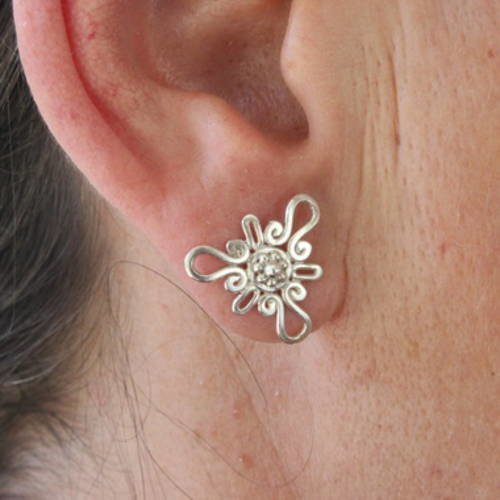 Boucle d'oreilles argent artisanale,puce oreille unique