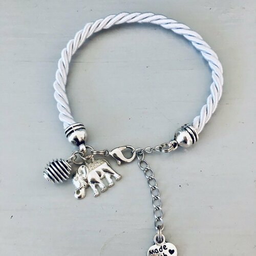 Bracelet gris avec pendentif éléphant et une perle à parfumer, bijoux, bracelet, porte bonheur, bijou
