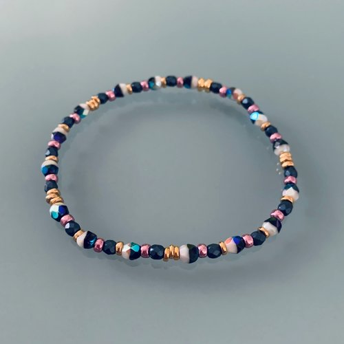 Réalisez de jolis bijoux avec ces perles heishi épaisses multicolores