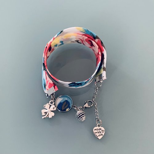 Bracelet liberty bleu, bijou liberty, bracelet en tissu liberty, idée cadeau, bracelet parfum