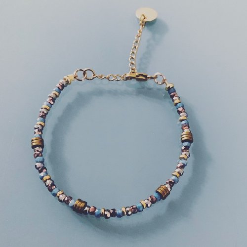 coquillages et perles Heishi plaqué or 24 k bracelet femme gourmette perles howlites bleu marine Bracelet coquillage 